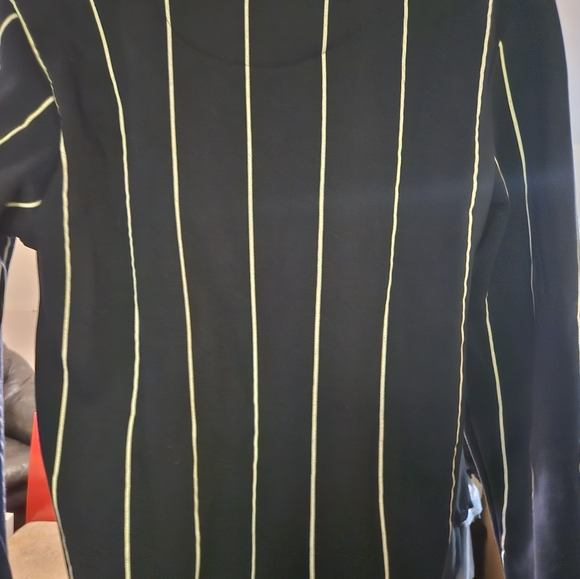 Teens top - Picture 1 of 4